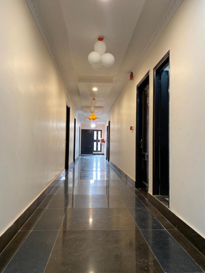 S.R Plaza Hotel Khurja Eksteriør billede