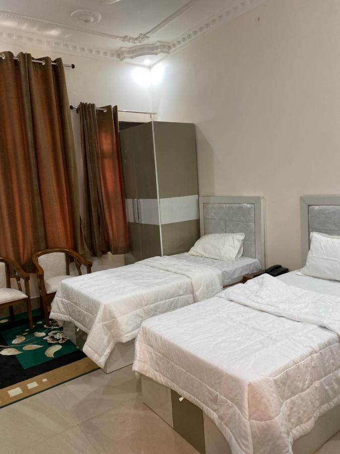 S.R Plaza Hotel Khurja Eksteriør billede